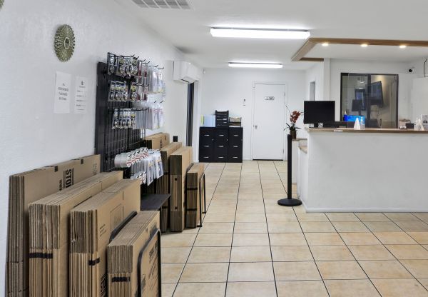 Storage King USA - 081 - Phoenix, AZ - 10411 N 19th Ave - 10411 North 19th Avenue