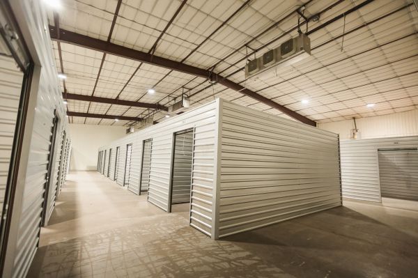 The Storage Place - Palestine Oakwood - 4001 West Oak Street