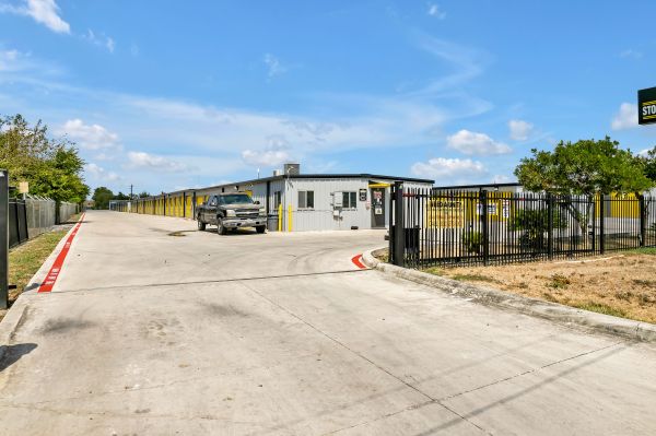 Storage King USA - 105 - Lettau Ave - 122 Lettau Avenue