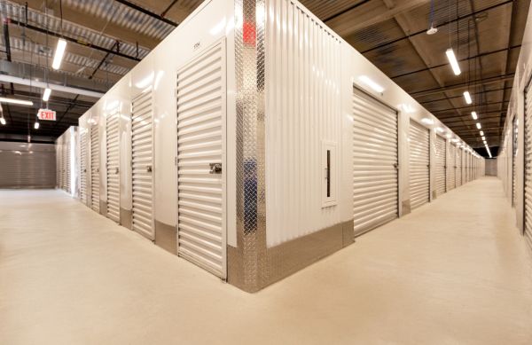 Storage King USA - 165 - Nanuet, NY - Fashion Drive - 7201 Fashion Drive