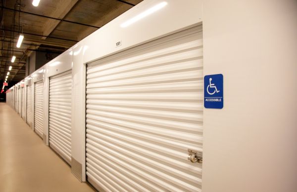 Storage King USA - 165 - Nanuet, NY - Fashion Drive - 7201 Fashion Drive