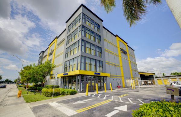 Storage King USA - 011 - Miami, FL - SW 137th Ave - 16200 Southwest 137th Avenue