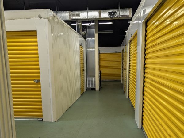 Mr. Storage - Lexington - 208 Market St