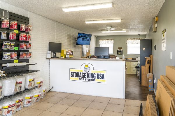 Storage King USA - 052 - Orlando, FL - Orange Blossom Trail - 4601 South Orange Blossom Trail