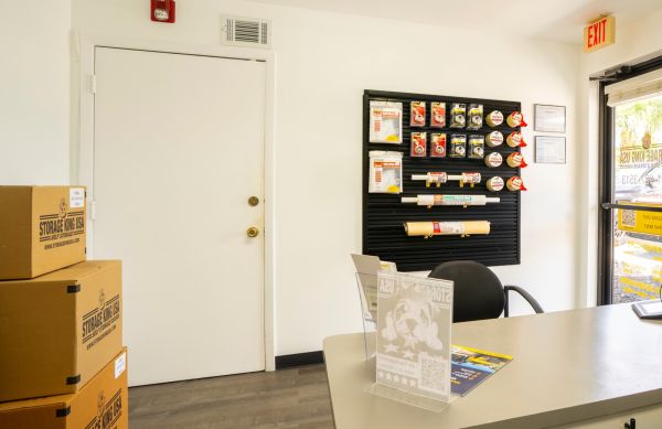 Storage King USA - 053 - Sarasota, FL - S. Tamiami Trl - 6720 South Tamiami Trail