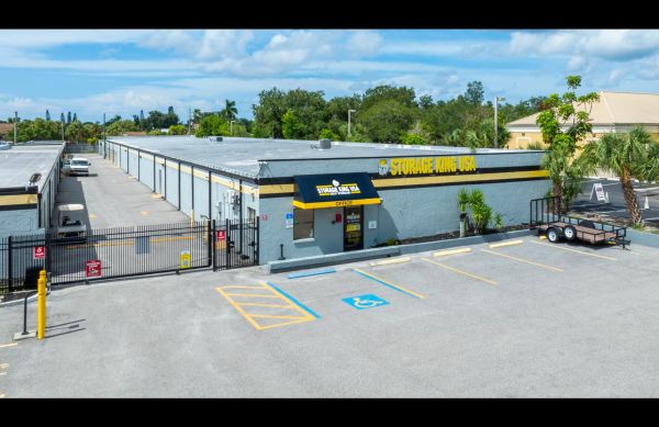 Storage King USA - 053 - Sarasota, FL - S. Tamiami Trl - 6720 South Tamiami Trail