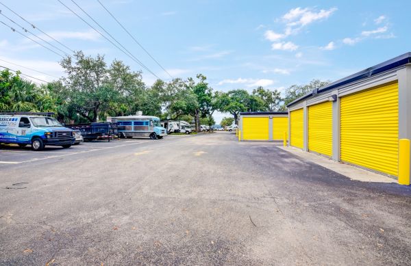 Storage King USA - 177 - Sarasota, FL - Cattlemen Rd - 619 Cattlemen Road