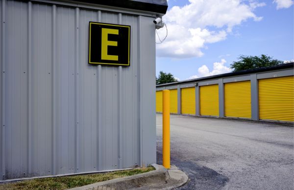 Storage King USA - 181 - Youngerman Circle - 6648 Youngerman Circle