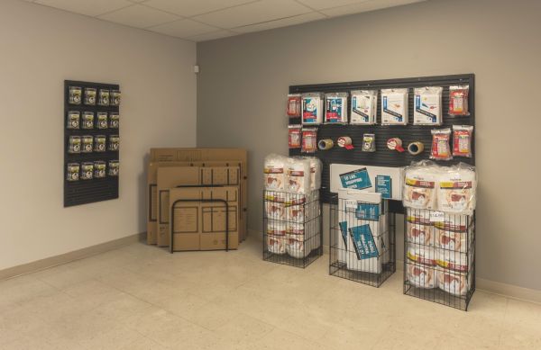 Storage King USA - 181 - Youngerman Circle - 6648 Youngerman Circle