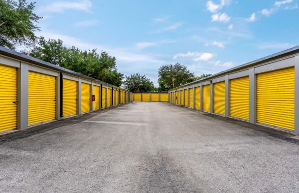 Storage King USA - 181 - Youngerman Circle - 6648 Youngerman Circle