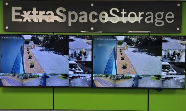 Extra Space Storage - 5021 - Branchburg - 3537 US Highway 22 - 3537 U.S. 22