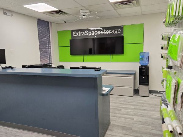 Extra Space Storage - 5022 - Lebanon - Werner Way - 2 Werner Way