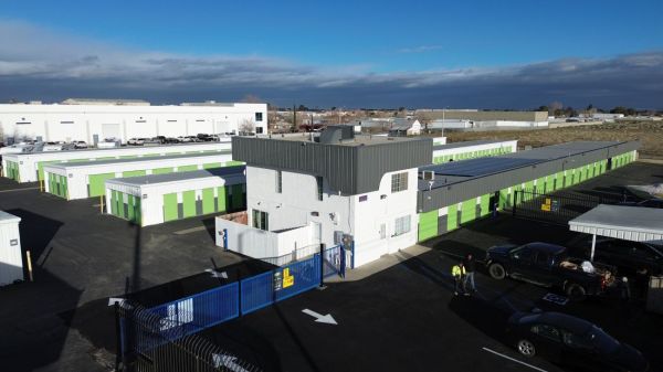 Extra Space Storage - 5011 - Lancaster - Challenger Way - 42133 Challenger Way