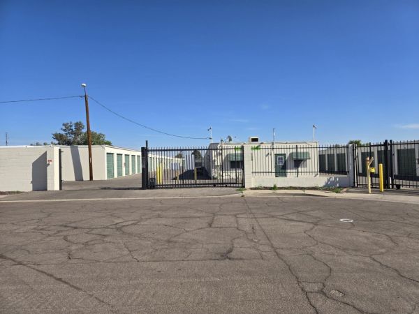 Extra Space Storage - 6803 - Peoria - N 98th Ave - 10515 North 98th Avenue