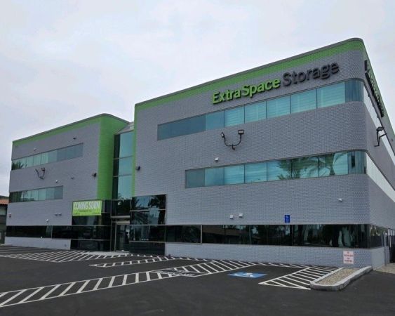 Extra Space Storage - 6712 - Las Vegas - E Charleston Blvd - 700 East Charleston Boulevard