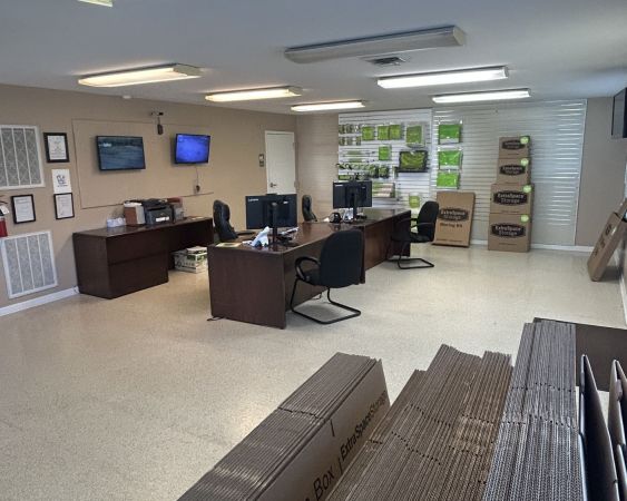 Extra Space Storage - 6905 - Macungie - 2830 Route 100 - 2830 Pennsylvania 100