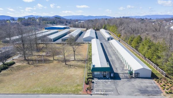 Storage King USA - 023 - Vinton, VA - E. Washington Ave - 1914 East Washington Avenue