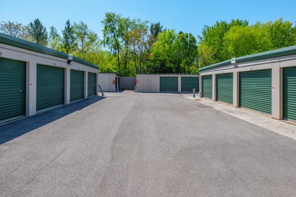 10 Federal Storage - N Hale Ave - 8627 North Hale Avenue