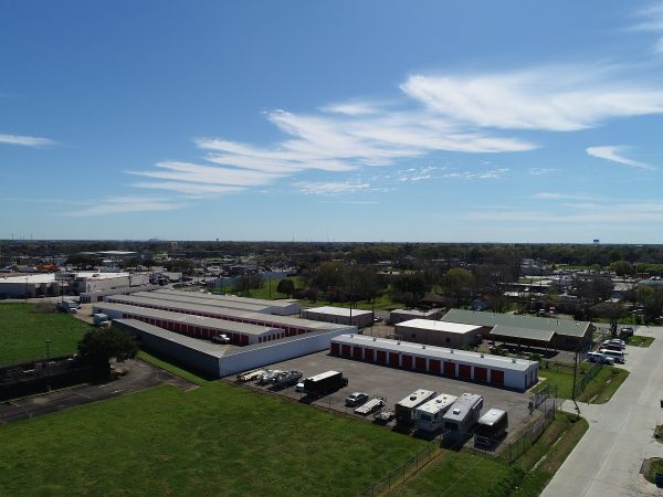 Storage King USA - 071 - Rosenberg - Avenue H - 3619 Avenue H