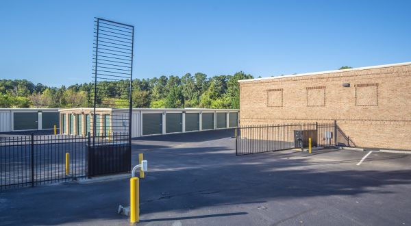 Storage King USA - 022 - Tryon - 4000 Tryon Road