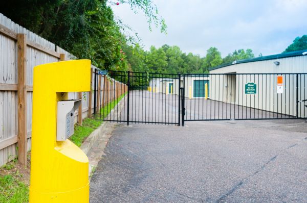 Storage King USA - 025 - Moncks Corner, SC - S. Live Oak Dr - 3039 South Live Oak Drive