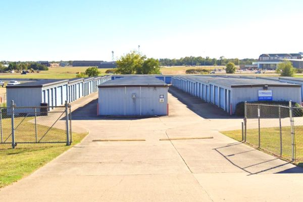 Cypress Mini Storage - 4601 Cypress Street