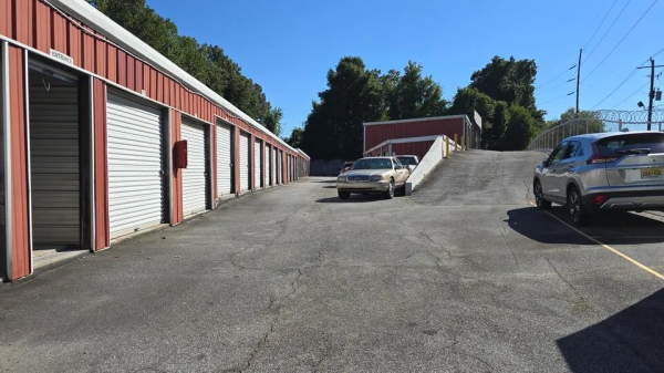 Avondale Mini Storage - 3111 Church Street