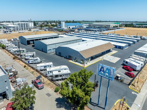 A&A Mini Storage - 1025 Industrial Way