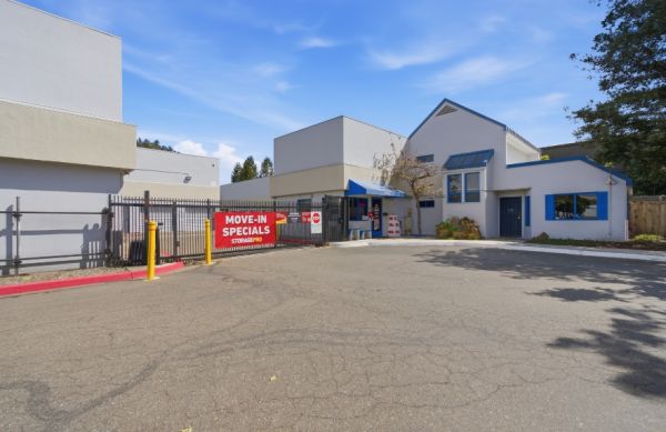 Lock-It-Up Self Storage - 3570 Airway Drive
