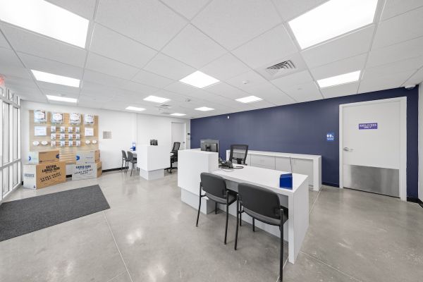 US Storage Centers - Titusville - South - 3960 South Street