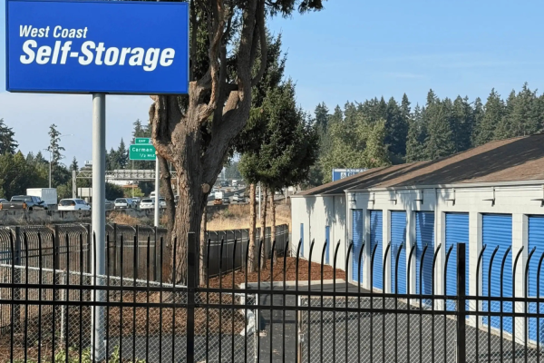 West Coast Self-Storage Lake Oswego West - 6725 Southwest Bradbury Court