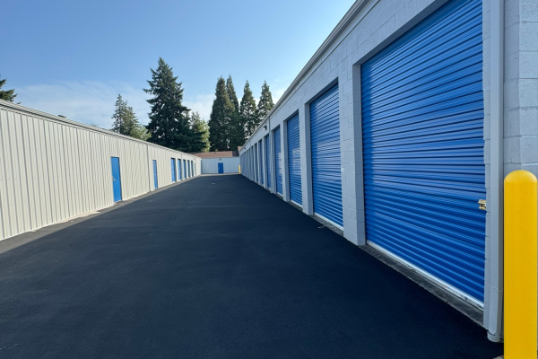West Coast Self-Storage Lake Oswego West - 6725 Southwest Bradbury Court