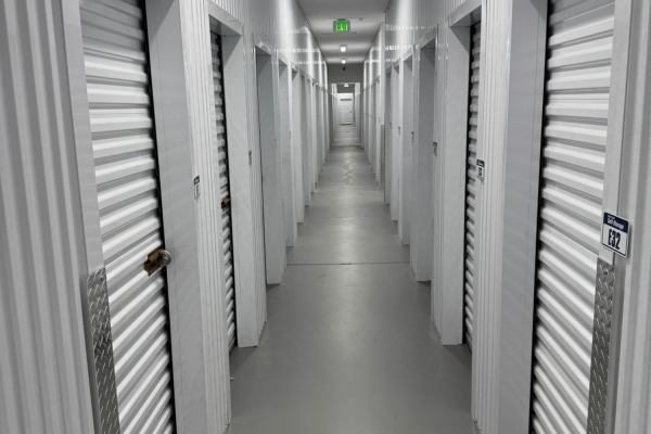 West Coast Self-Storage Lake Oswego West - 6725 Southwest Bradbury Court