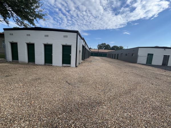 Lockaway Storage South Lake - 3107 South Lake Drive