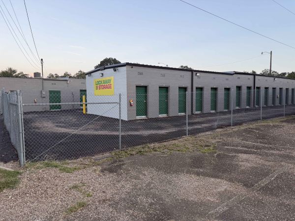 Lockaway Storage South Lake - 3107 South Lake Drive