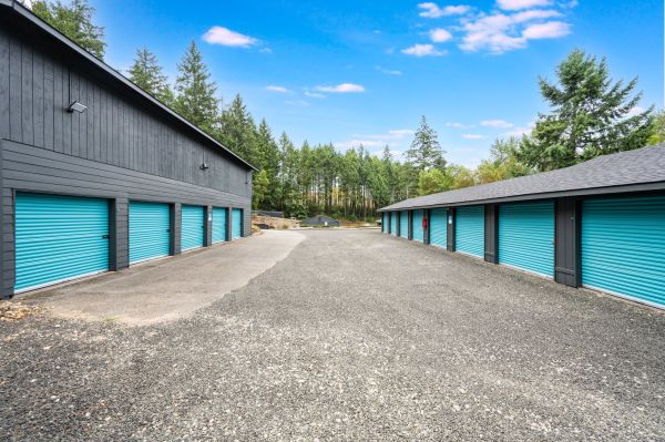 Iron Boxx Self Storage Belfair - 24763 Washington 3