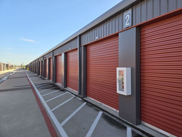 Extra Space Storage - 5061 - Rosharon - Hwy 6 - 14215 Highway 6