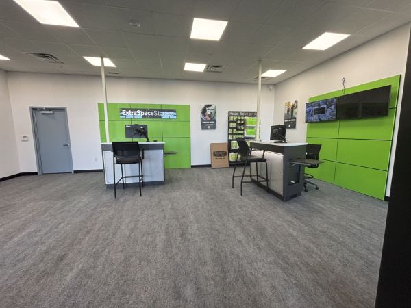 Extra Space Storage - 6080 - Elizabeth - Division St - 165 Division Street