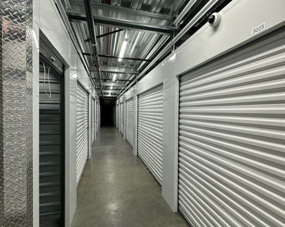 Extra Space Storage - 6781 - Tarzana - Oxnard St - 18618 Oxnard Street