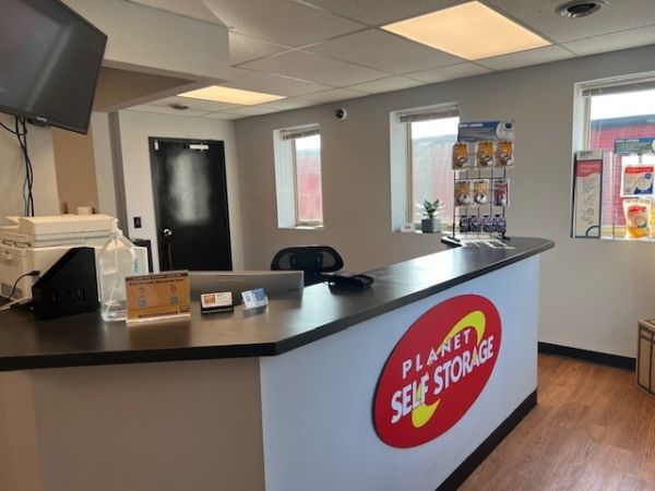Planet Self Storage - Syracuse - 901 Hiawatha Boulevard West