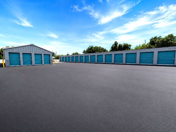 Endless Storage - Punta Gorda - 25191 East Olympia Avenue
