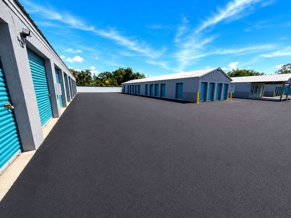 Endless Storage - Punta Gorda - 25191 East Olympia Avenue