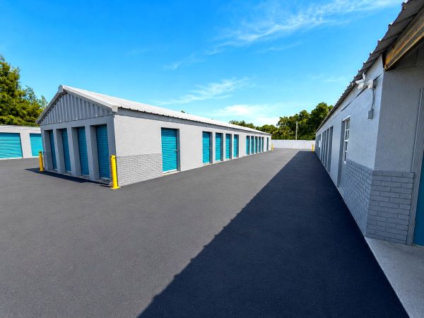 Endless Storage - Punta Gorda - 25191 East Olympia Avenue