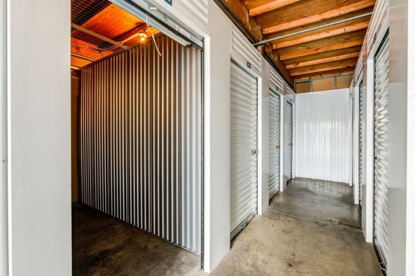 Storage Etc. - Anaheim - 900 East Orangethorpe Avenue