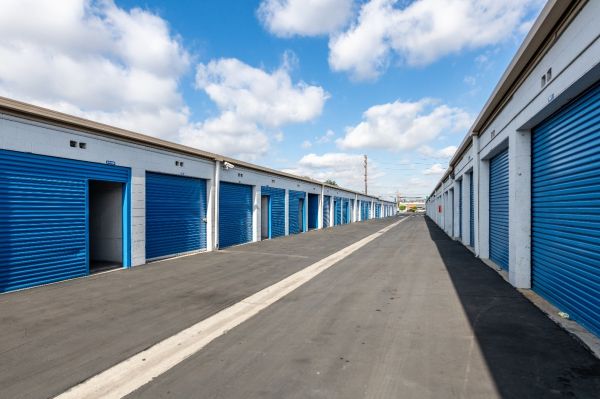 Storage Etc. - Anaheim - 900 East Orangethorpe Avenue
