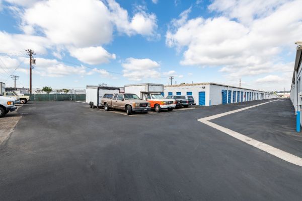 Storage Etc. - Anaheim - 900 East Orangethorpe Avenue