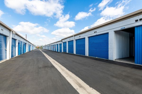 Storage Etc. - Anaheim - 900 East Orangethorpe Avenue