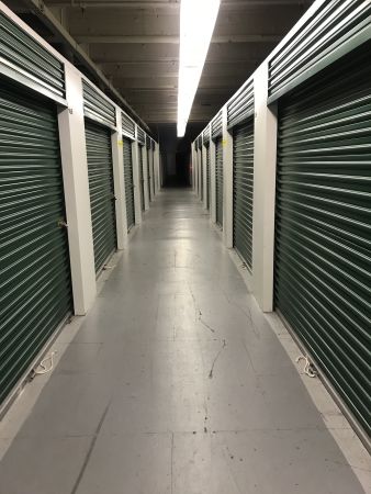 Compass Self Storage - Compass Self Storage - Chandler Avenue (271) - 33 Chandler Avenue