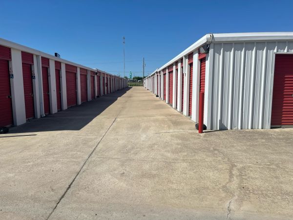 Compass Self Storage - Compass Self Storage - E. I-30 Rockwall (558) - 4100 East Interstate 30