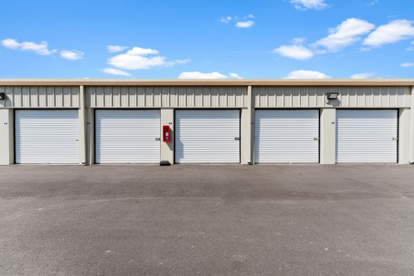 Compass Self Storage - Compass Self Storage - N US 301 (125) - 3402 U.S. 301